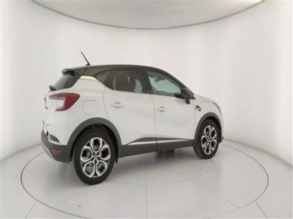 Renault Captur usata a Bari (8)