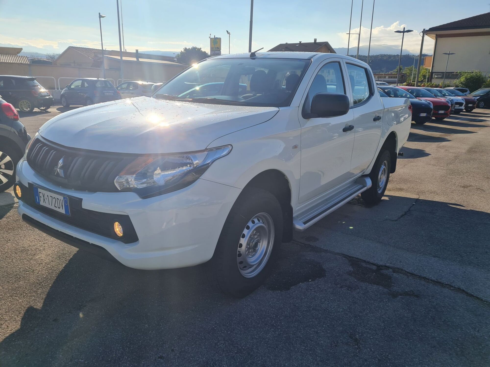 Mitsubishi L200 2.4 DI-D/154CV Double Cab Invite  del 2019 usata a Belluno