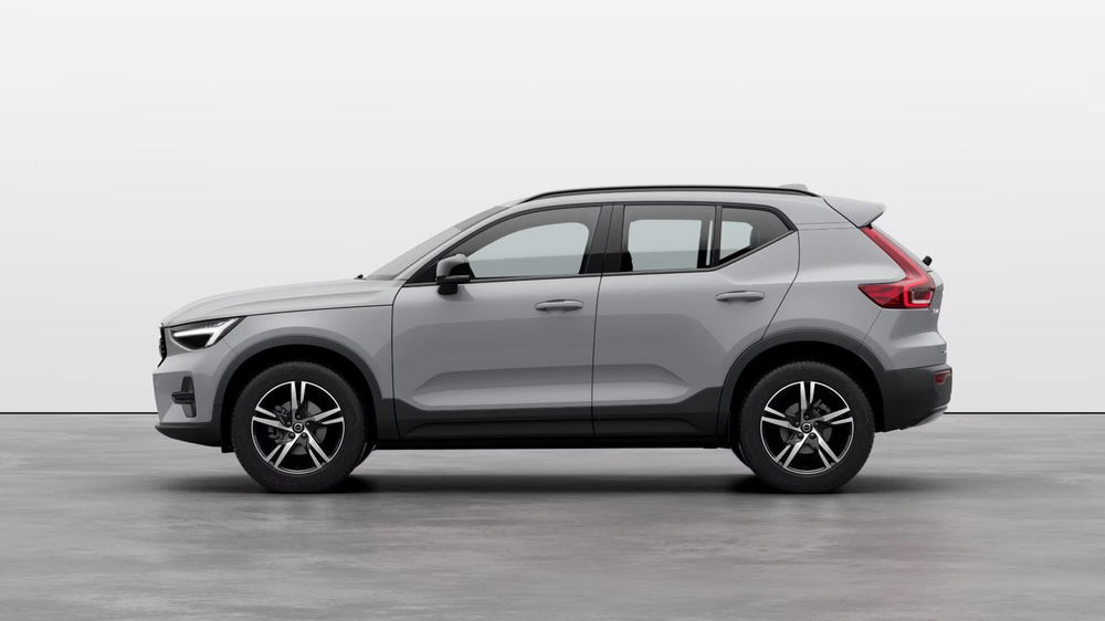 Volvo XC40 nuova a Ferrara (3)