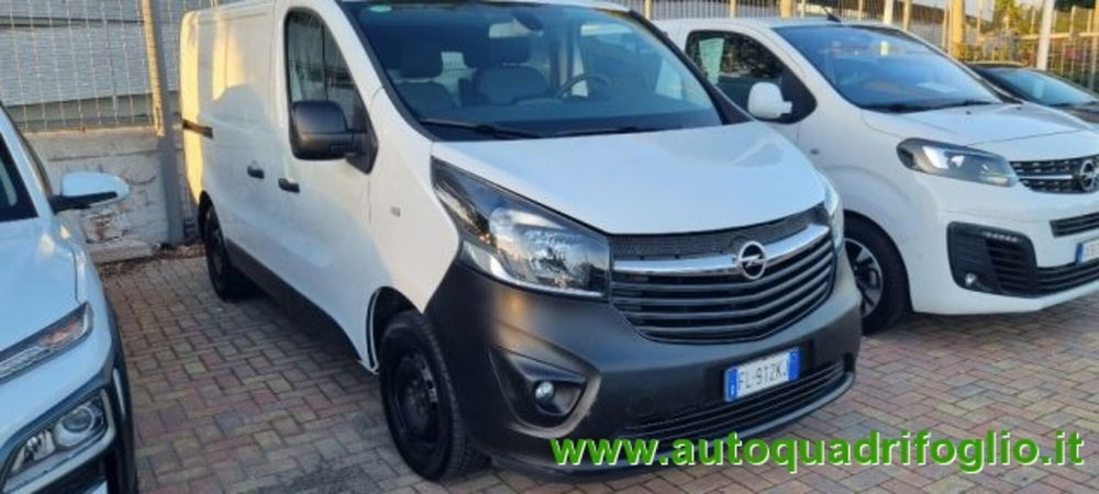 Opel Vivaro Furgone 27 1.6 BiTurbo S&S PC-TN Furgone Edition del 2017 usata a Savona (3)