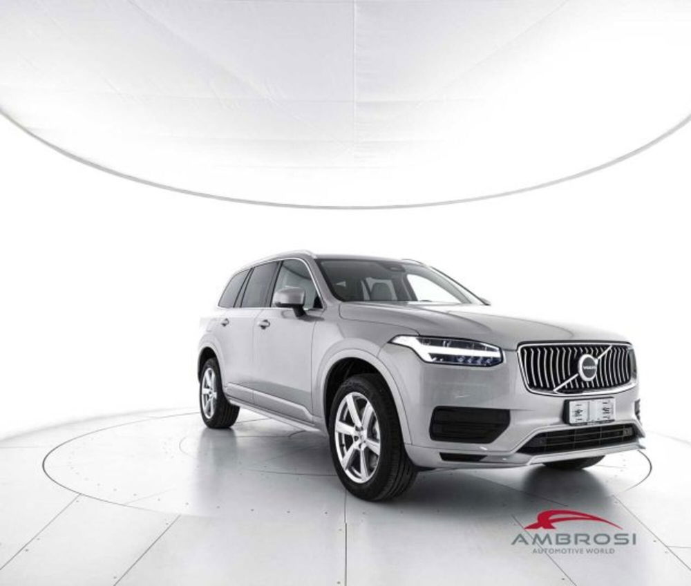 Volvo XC90 B5 (d) AWD automatico Core del 2024 usata a Corciano (2)