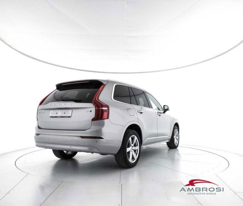 Volvo XC90 B5 (d) AWD automatico Core del 2023 usata a Corciano (3)