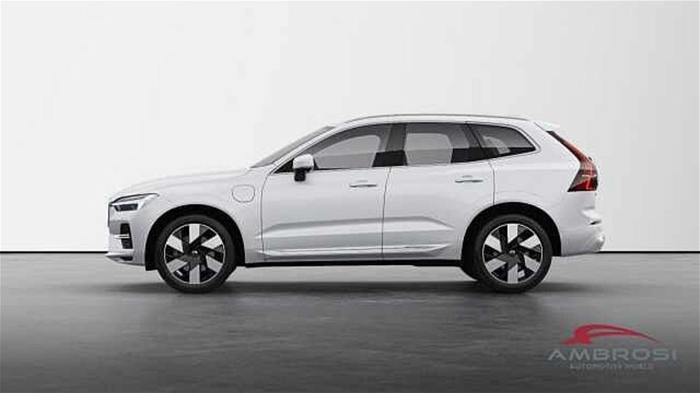 Volvo XC60 T8 Recharge AWD Plug-in Hybrid aut. Ultimate Bright nuova a Viterbo (2)