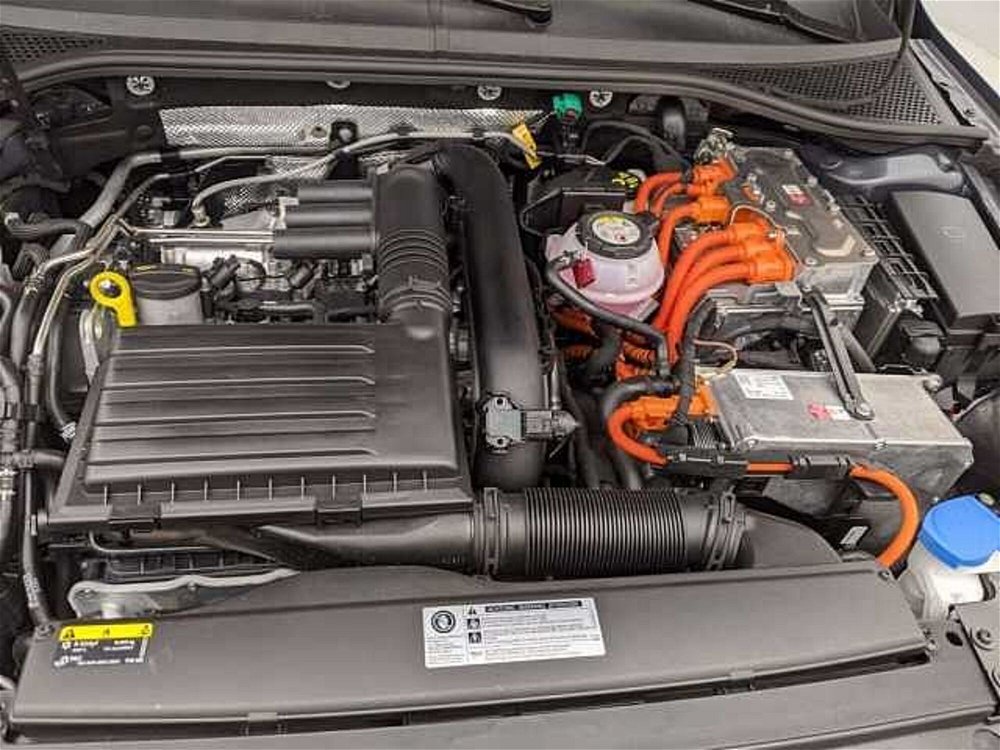 Volkswagen Passat Variant 1.4 GTE DSG Plug-In-Hybrid  del 2019 usata a Pesaro (2)