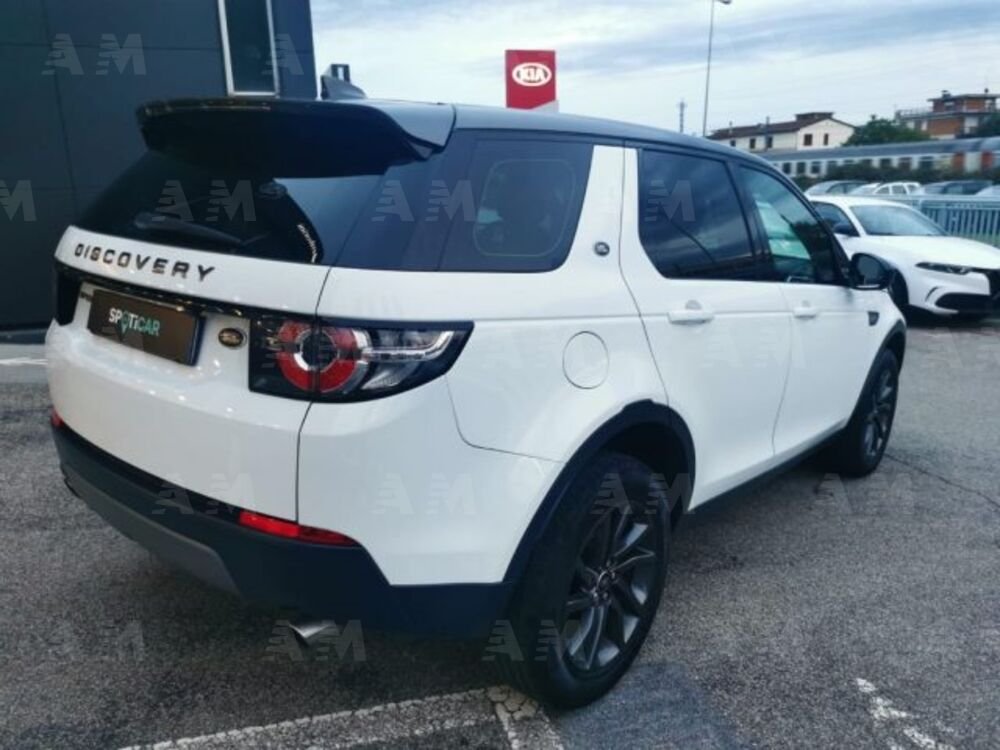 Land Rover Discovery Sport 2.0 TD4 150 CV SE  del 2018 usata a Arezzo (4)