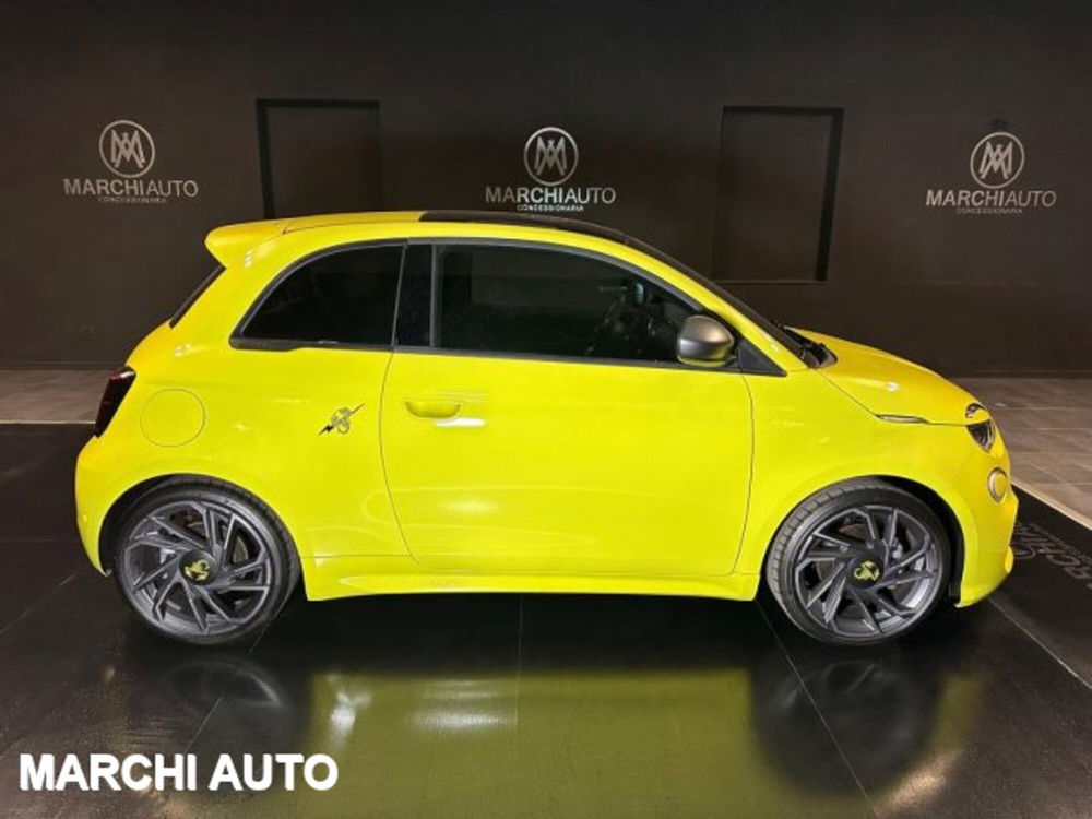 Abarth 500e Cabrio nuova a Perugia (4)