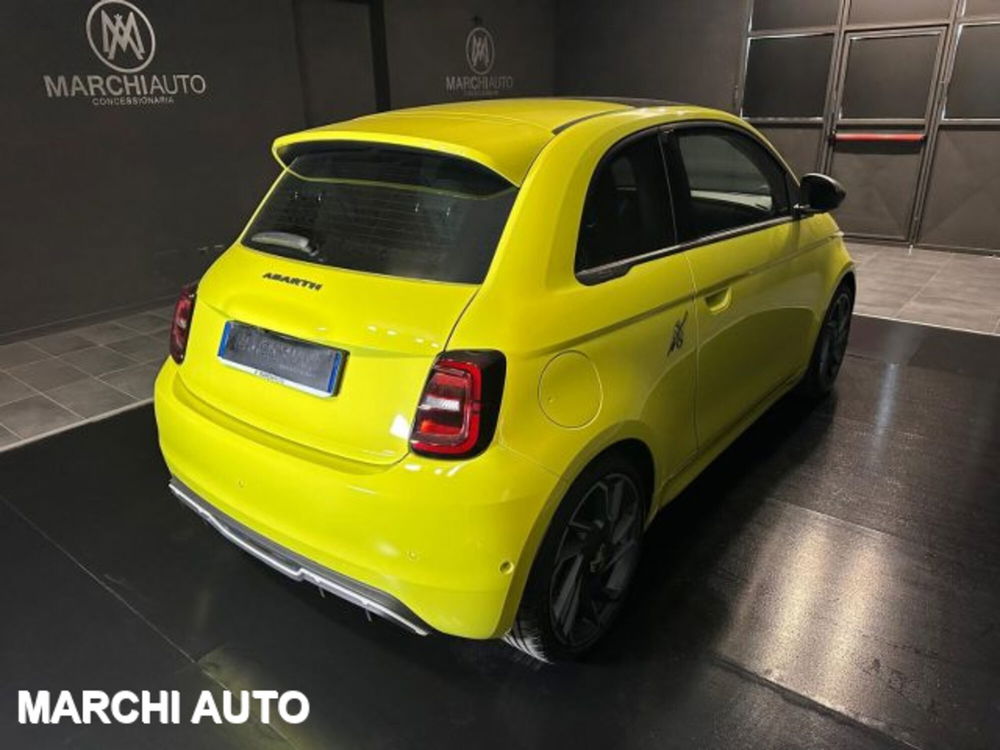 Abarth 500e Cabrio nuova a Perugia (5)