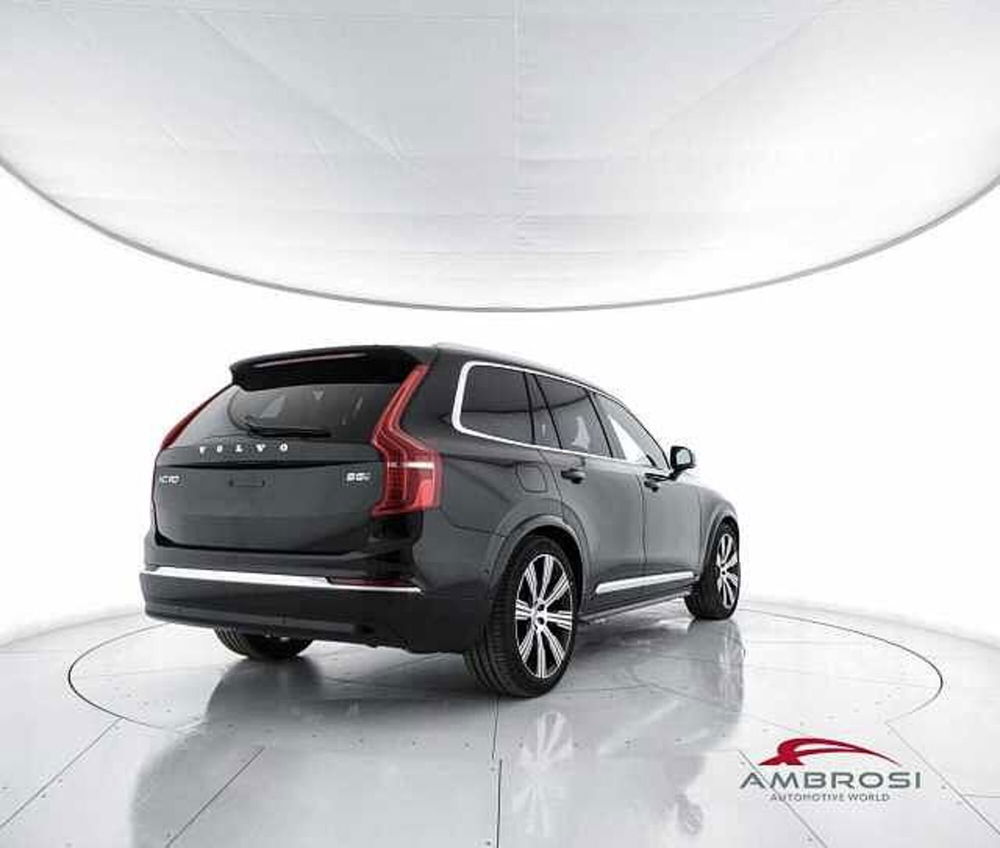 Volvo XC90 B5 (d) AWD automatico 7 posti Ultimate Bright nuova a Corciano (3)