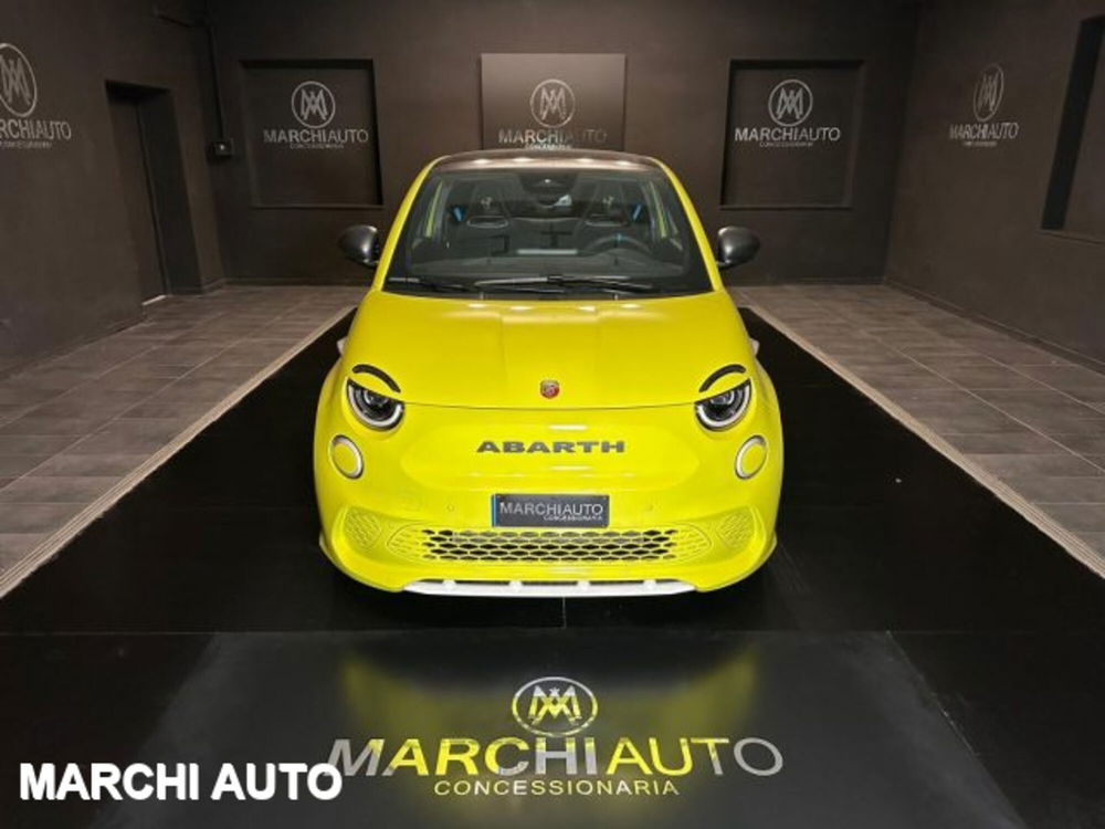 Abarth 500e Cabrio nuova a Perugia (2)