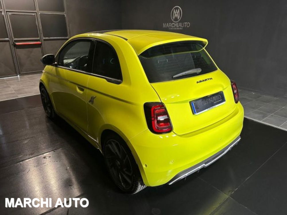 Abarth 500e Cabrio nuova a Perugia (7)