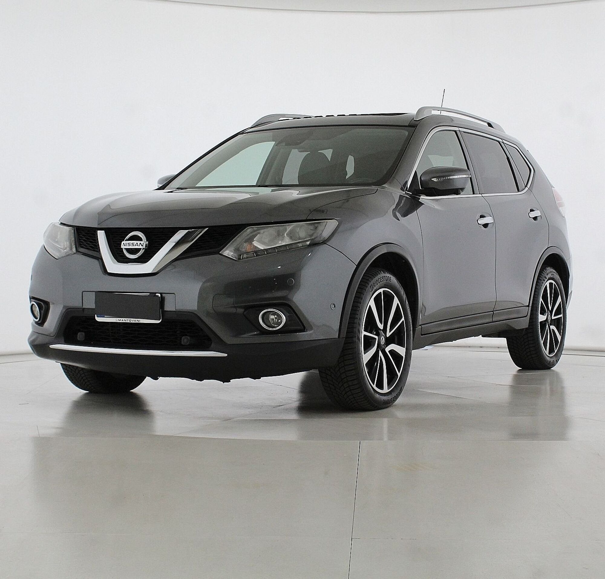 Nissan X-Trail 2.0 dCi 4WD Tekna  del 2017 usata a Bastia Umbra