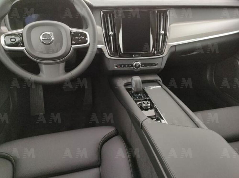 Volvo V90 nuova a Modena (14)