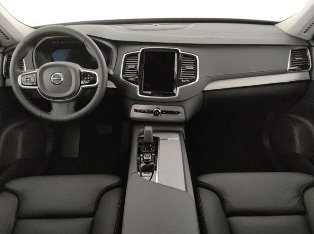 Volvo XC90 nuova a Modena (10)