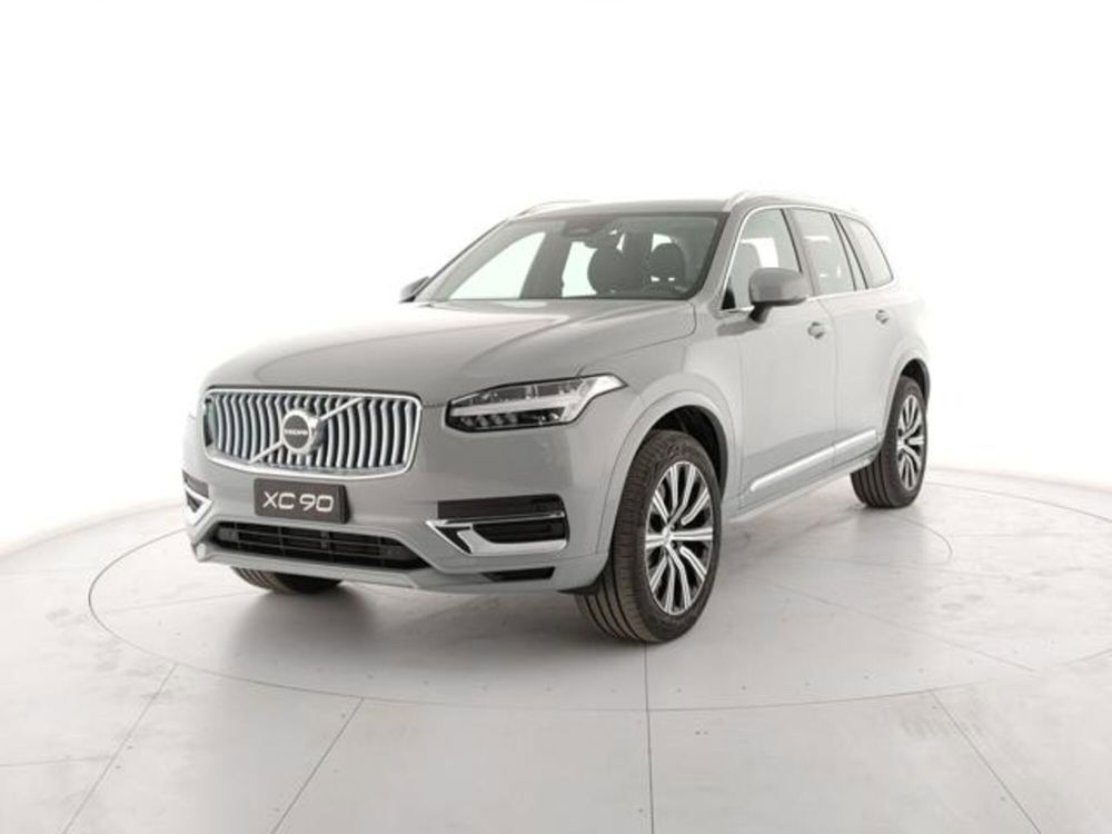 Volvo XC90 nuova a Modena (2)