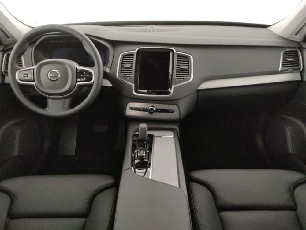 Volvo XC90 nuova a Modena (10)