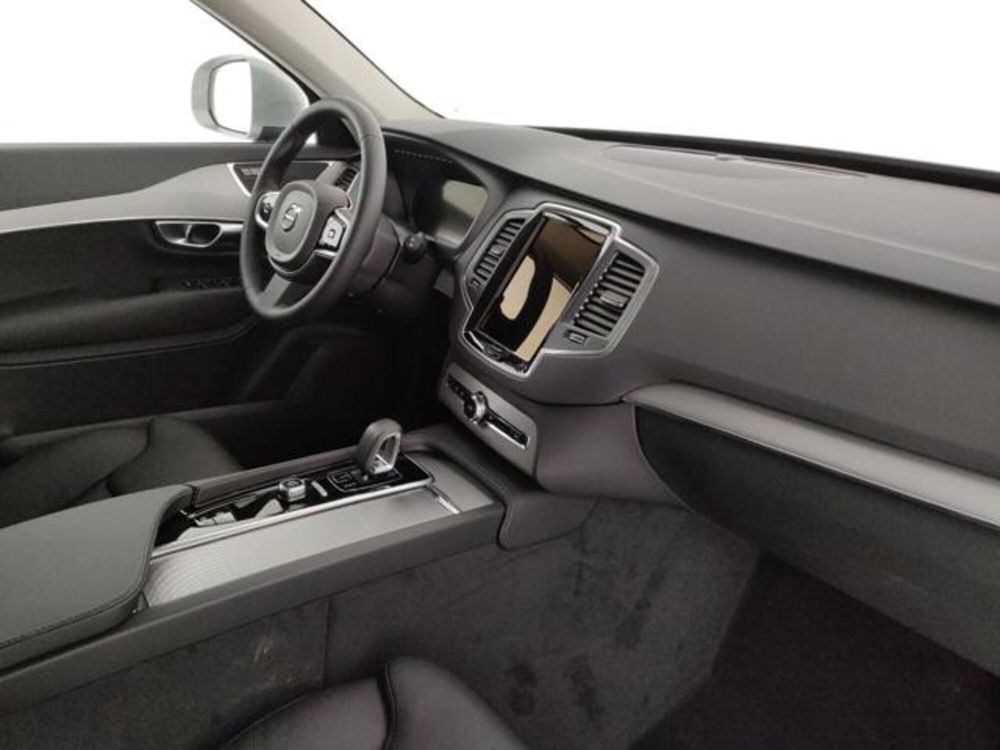 Volvo XC90 nuova a Modena (11)