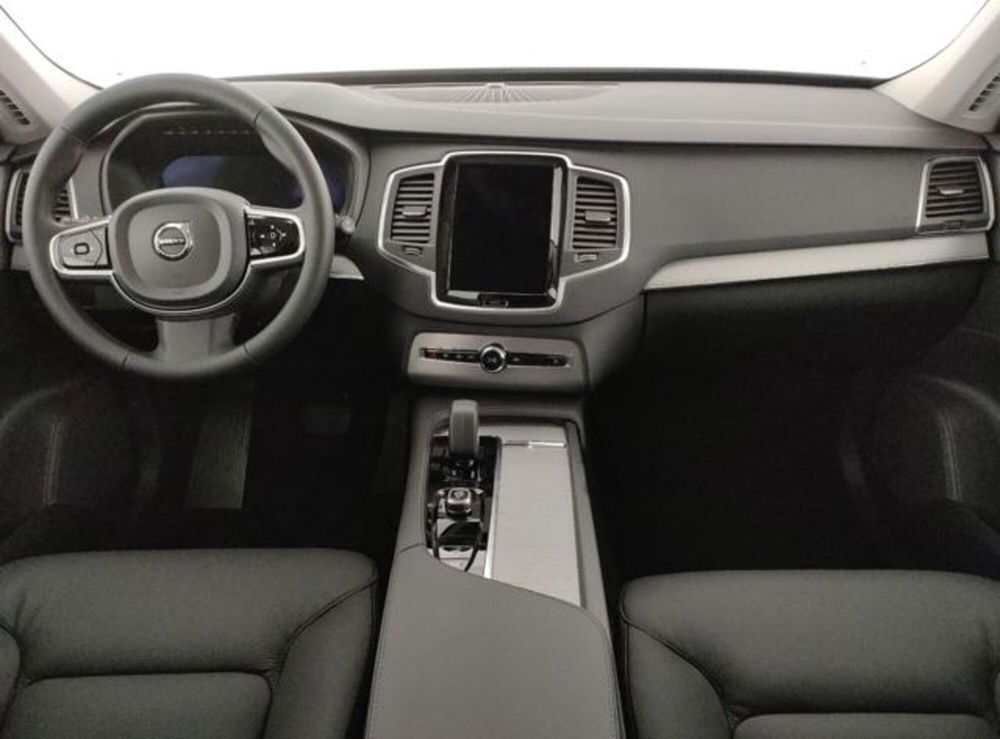 Volvo XC90 nuova a Modena (10)