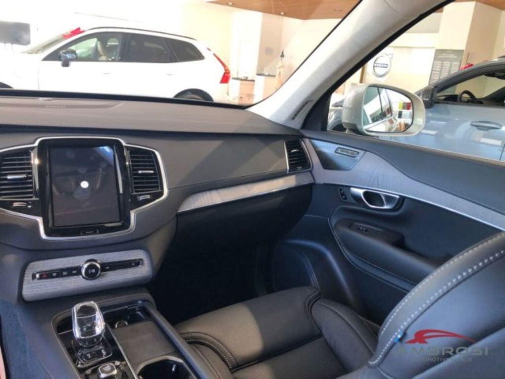 Volvo XC90 nuova a Perugia (8)