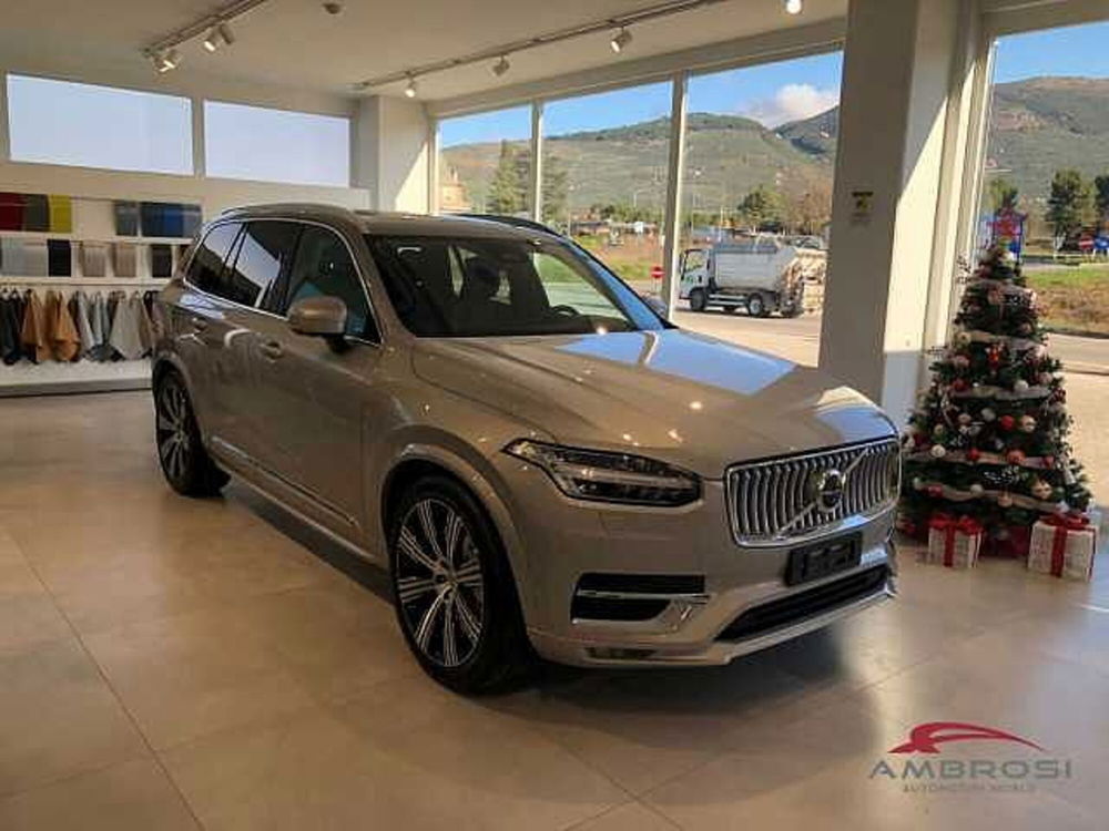 Volvo XC90 B5 (d) AWD automatico Plus Bright nuova a Corciano (2)