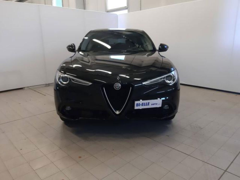 Alfa Romeo Stelvio usata a Padova (2)