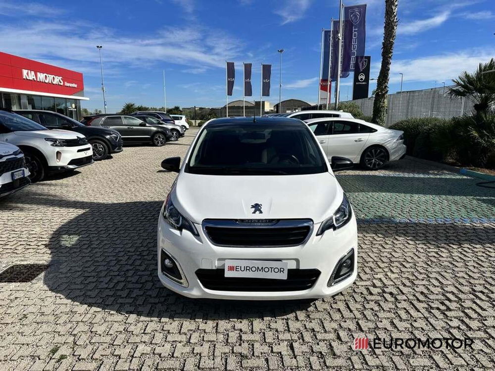 Peugeot 108 72 5 porte Allure del 2022 usata a Modugno (2)