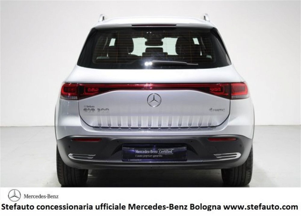 Mercedes-Benz EQB 300 4Matic Sport del 2022 usata a Castel Maggiore (4)