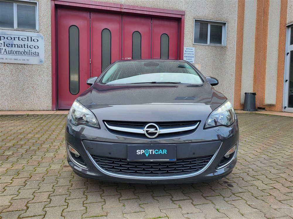 Opel Astra 1.4 Turbo 140CV 5 porte GPL Tech Cosmo  del 2015 usata a Terranuova Bracciolini (3)