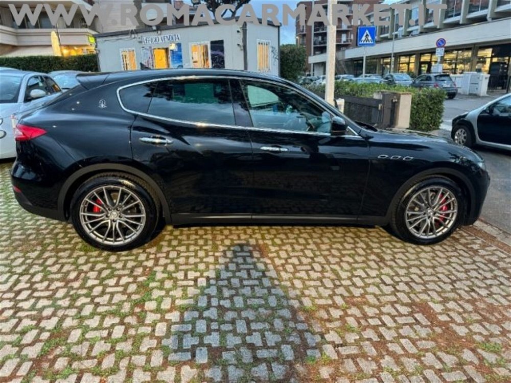 Maserati Levante Levante V6 Diesel AWD  del 2020 usata a Roma (3)