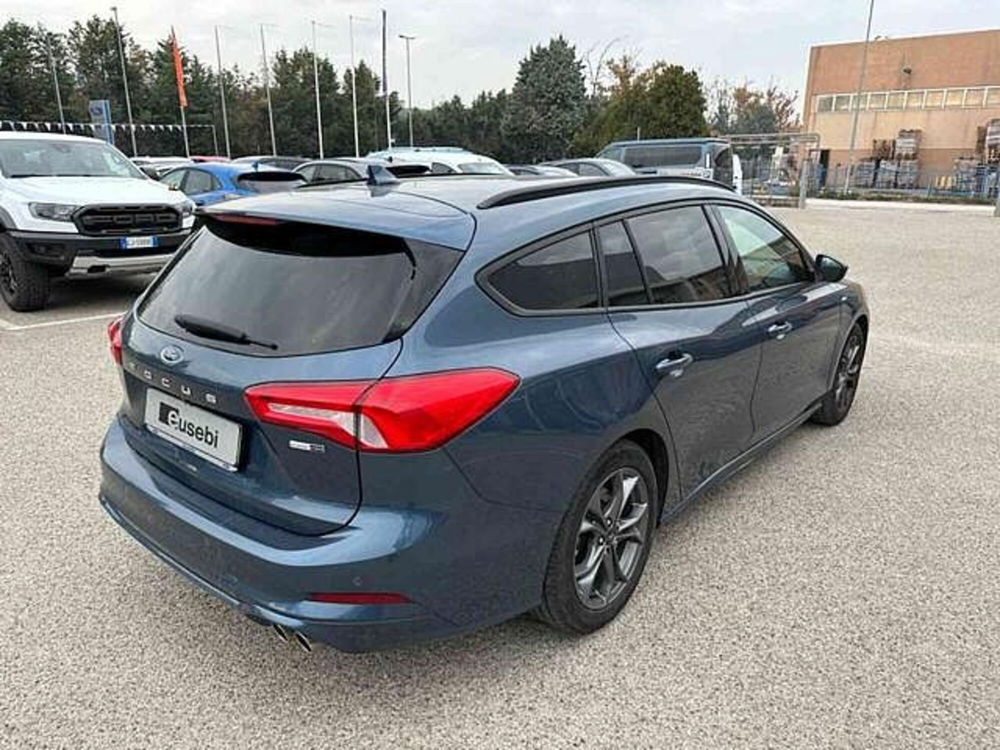 Ford Focus Station Wagon usata a Pesaro-Urbino (4)