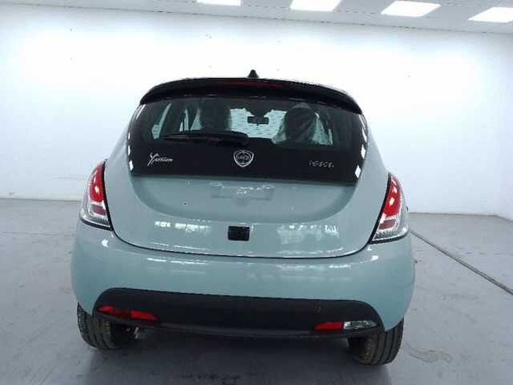 Lancia Ypsilon nuova a Cuneo (7)