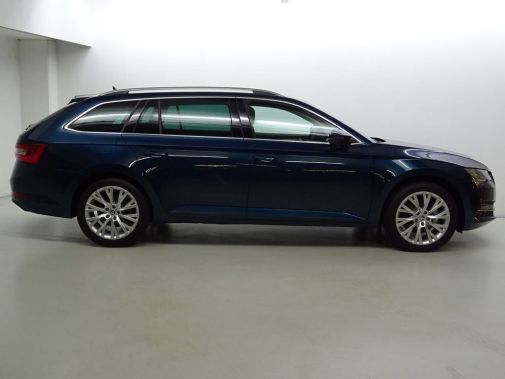 Skoda Superb Station Wagon usata a Como (6)