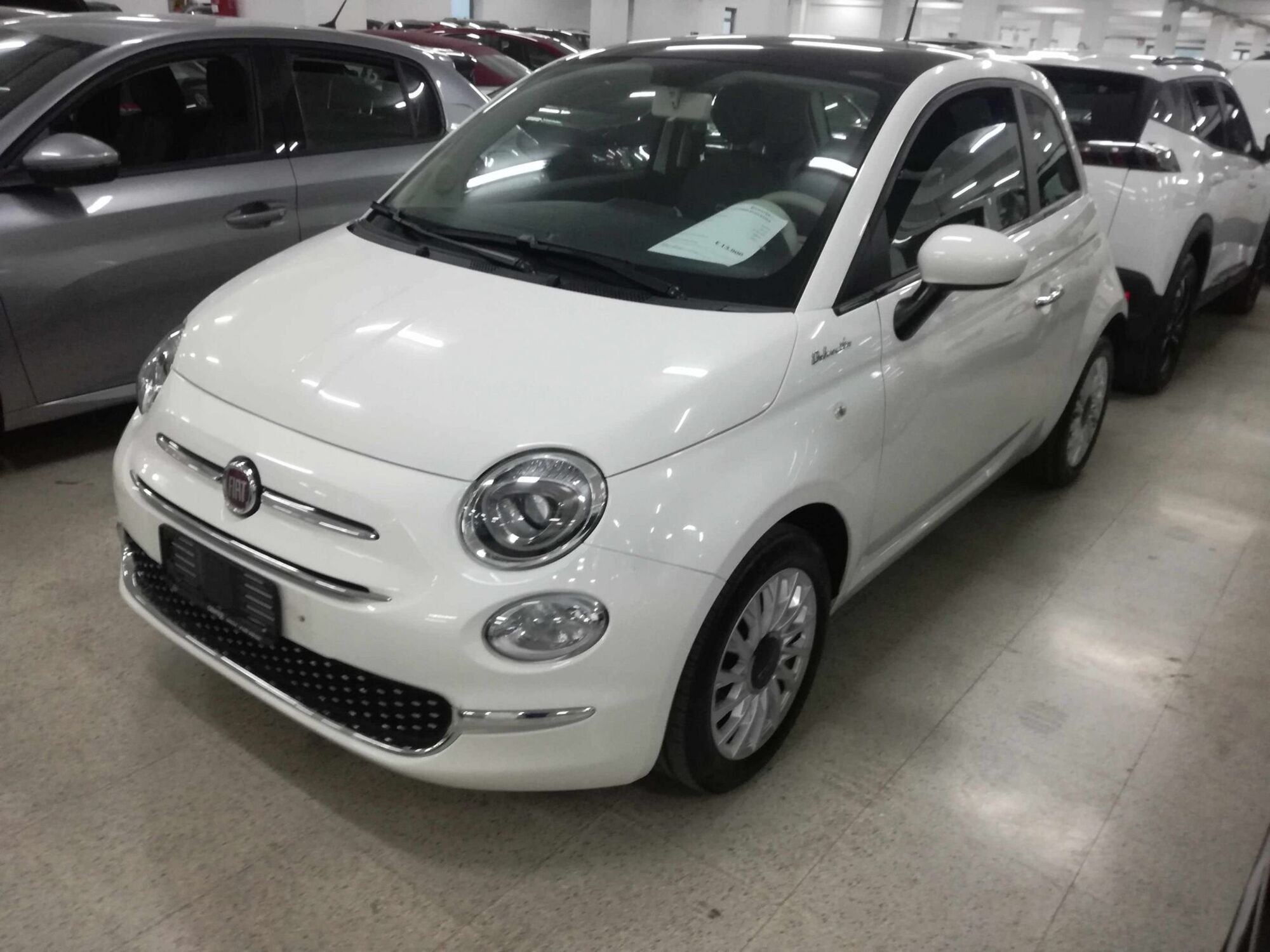 Fiat 500 1.0 Hybrid Dolcevita  del 2022 usata a Salerno