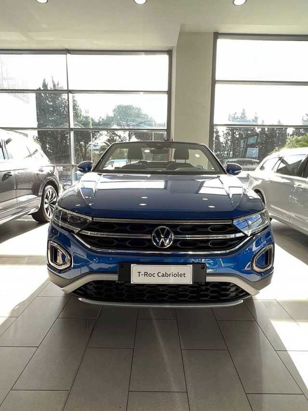 Volkswagen T-Roc Cabrio nuova a Cagliari