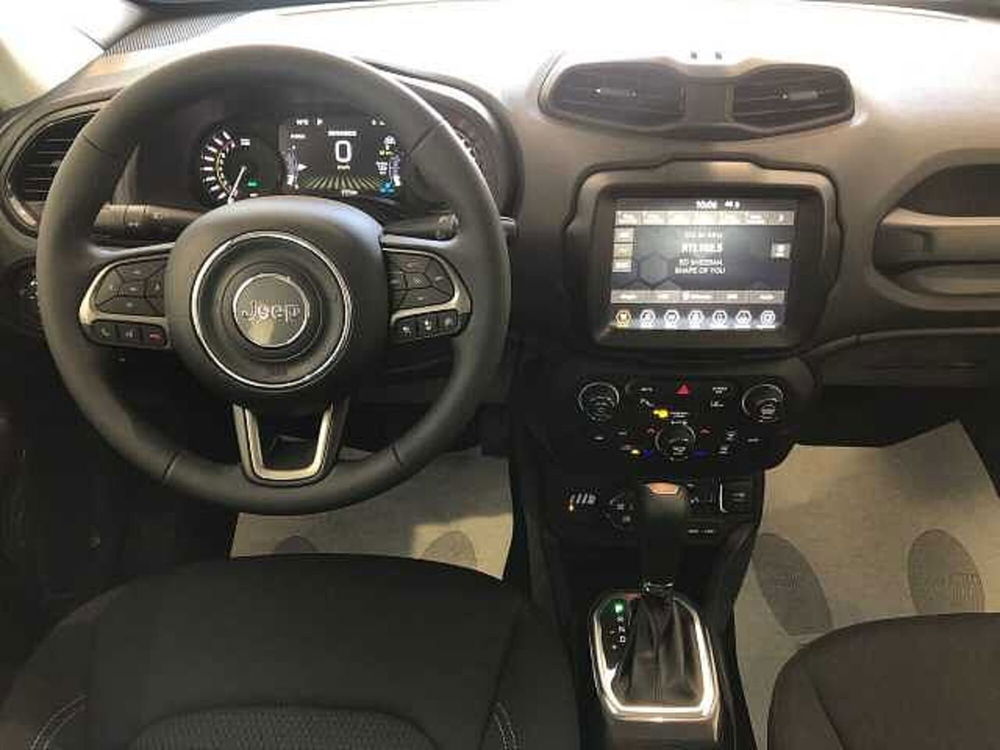 Jeep Renegade nuova a Ancona (10)