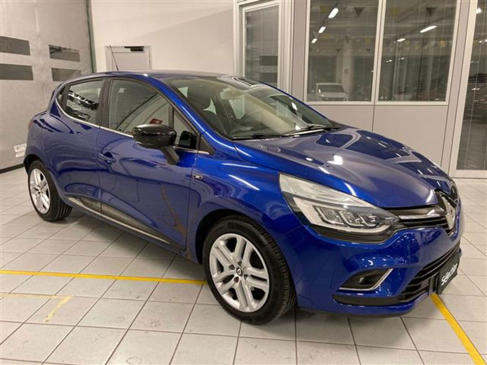 Renault Clio dCi 8V 90 CV EDC 5 porte Moschino Zen del 2019 usata a Brescia (3)