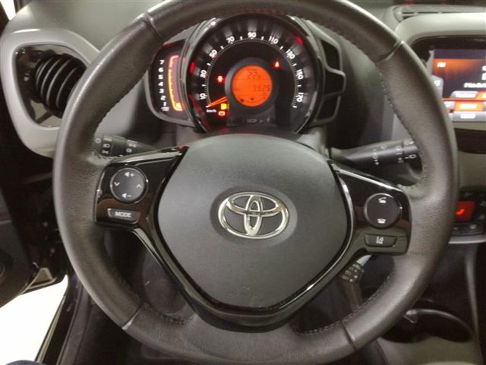 Toyota Aygo X usata a Napoli (11)