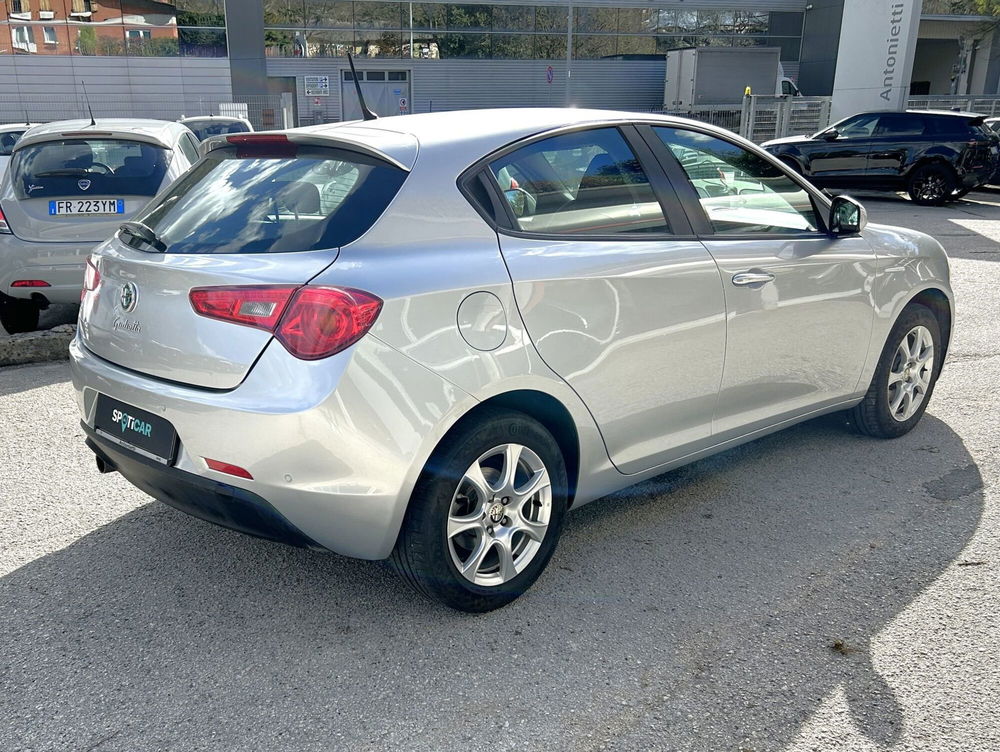 Alfa Romeo Giulietta usata a Ancona (6)