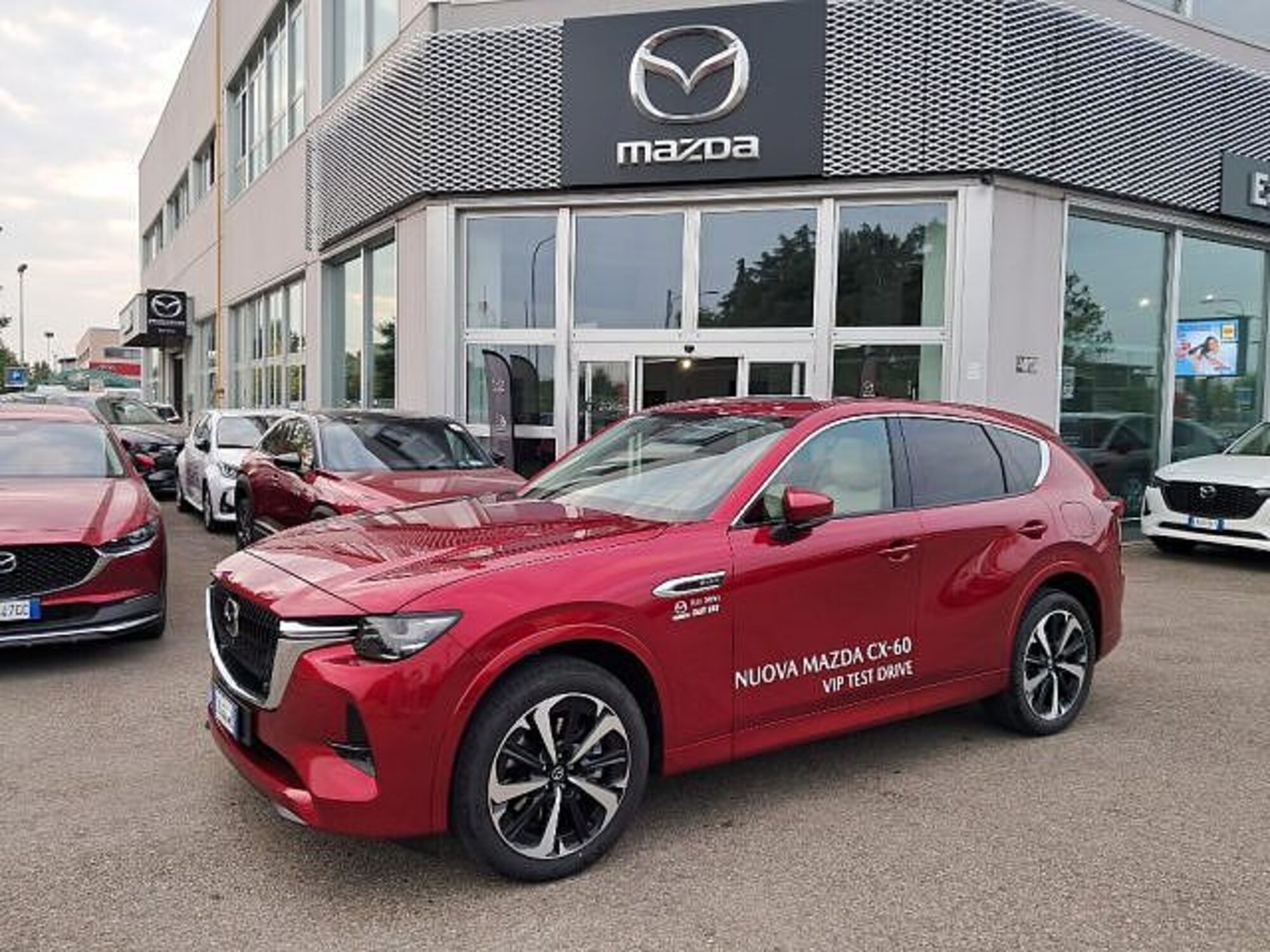 Mazda CX-60 2.5L e-Skyactiv G PHEV AWD Takumi del 2022 usata a Imola