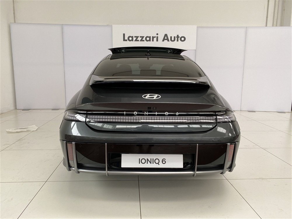 Hyundai Ioniq 6 6 77.4 kWh AWD Evolution nuova a Cornegliano Laudense (5)