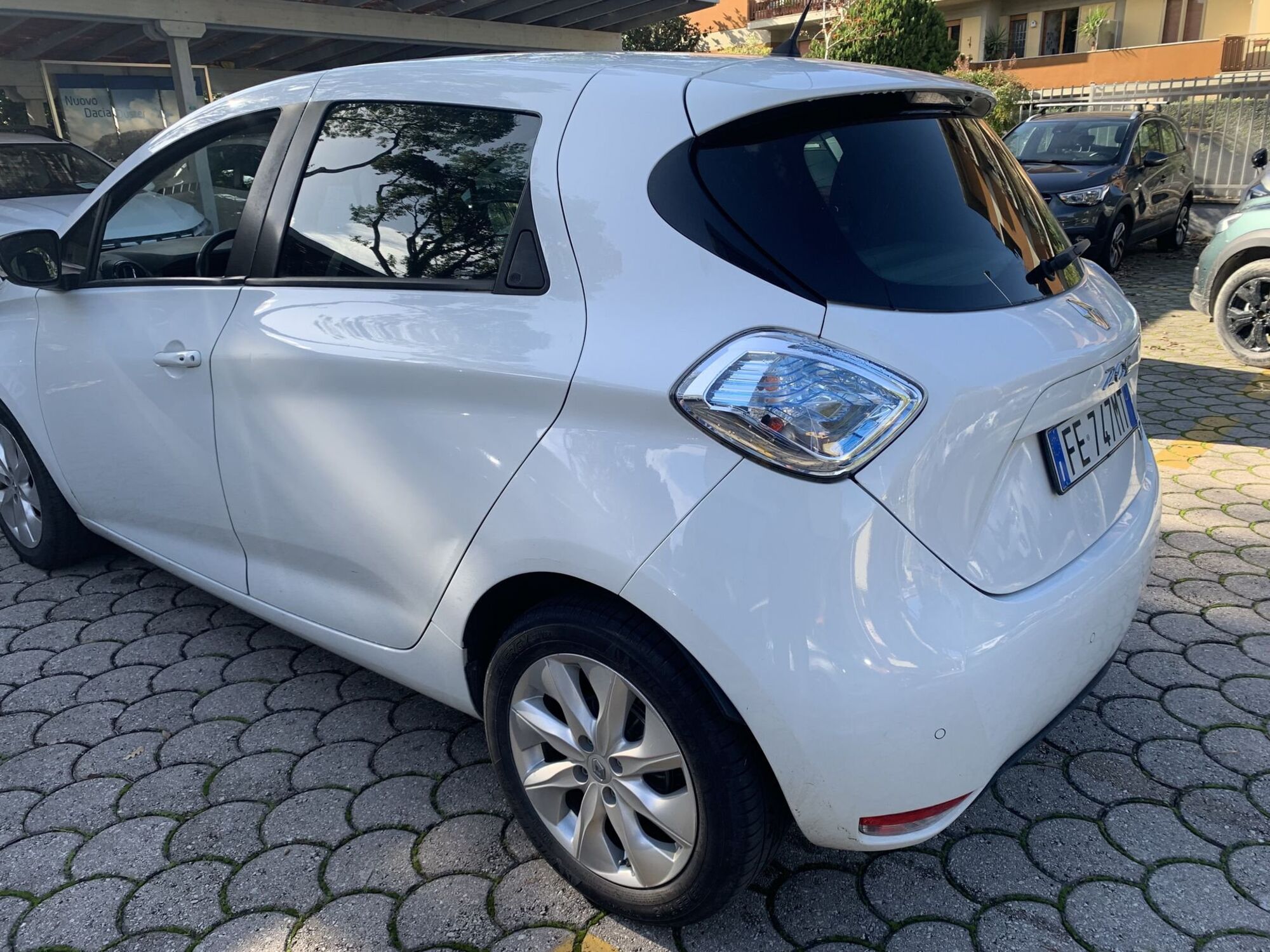 Renault Zoe Zen Q210 del 2016 usata a Firenze