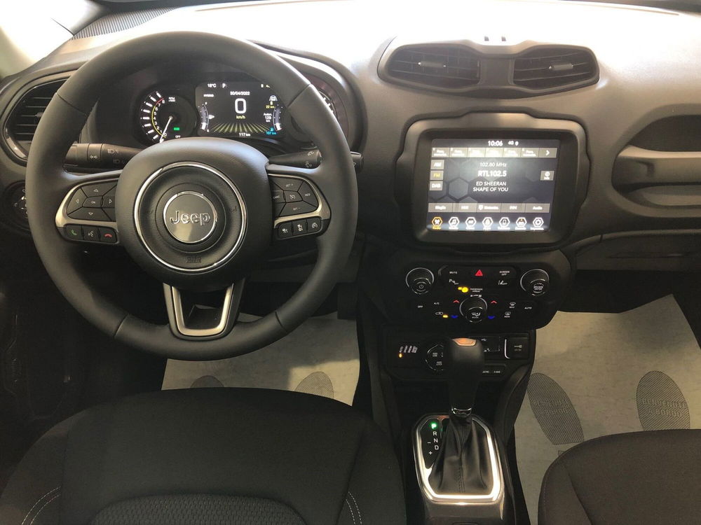 Jeep Renegade nuova a Pescara (10)