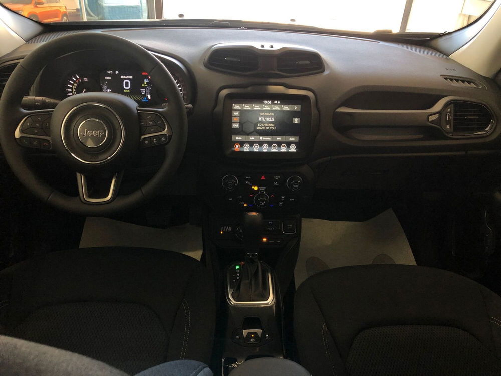 Jeep Renegade nuova a Pescara (9)