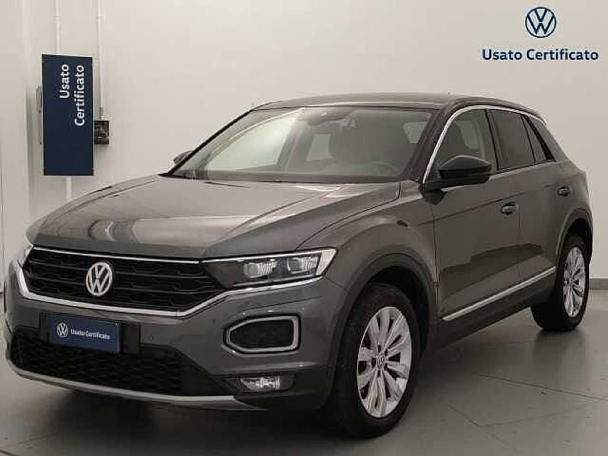 Volkswagen T-Roc 1.0 TSI 115 CV Advanced BlueMotion Technology del 2019 usata a Busto Arsizio