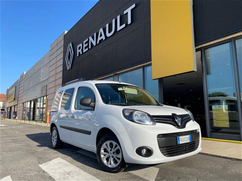 Renault Kangoo 1.5 blue dci Authentic 95cv del 2019 usata a Parma