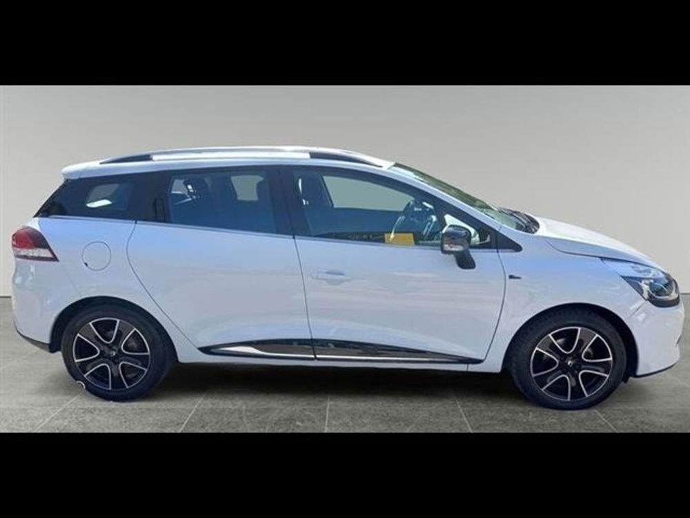 Renault Clio Sporter dCi 8V 75CV Start&Stop Energy Duel  del 2016 usata a Palestrina (2)