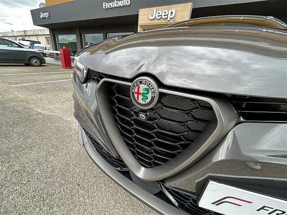Alfa Romeo Tonale Tonale 1.3 280CV PHEV AT6 Q4 Speciale nuova a Ancona (5)