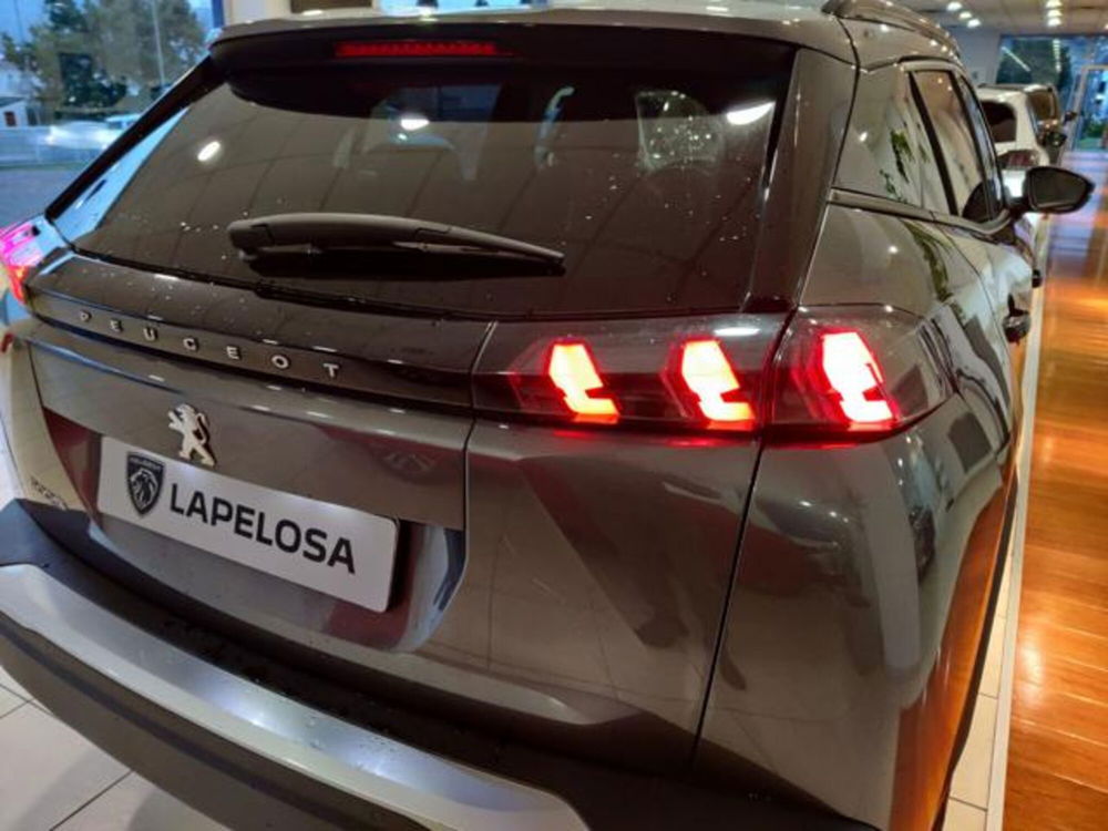 Peugeot 2008 PureTech 100 S&S Allure  del 2022 usata a Atena Lucana (5)