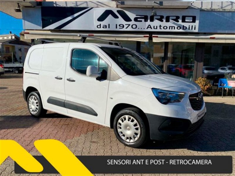 Opel Combo Furgone Cargo 1.5 Diesel PC 650 kg Edition my 19 del 2021 usata a Boves