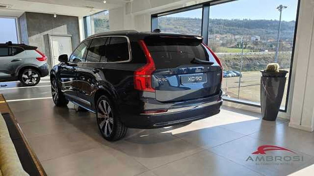 Volvo XC90 nuova a Viterbo (4)