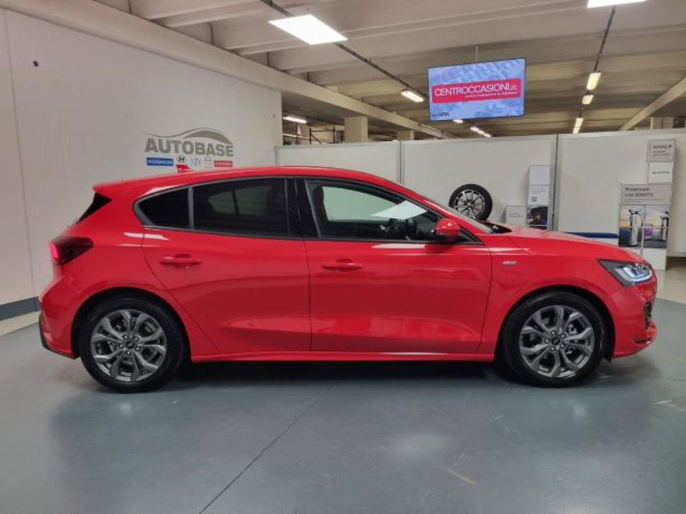 Ford Focus 1.0 EcoBoost Hybrid 125 CV 5p. ST-Line Design del 2022 usata a Brescia (5)